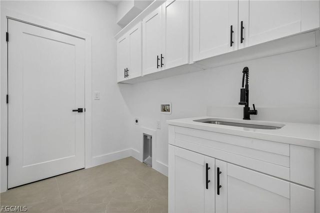 208 PEMBROKE ST ST, Lehigh Acres, FL 33974