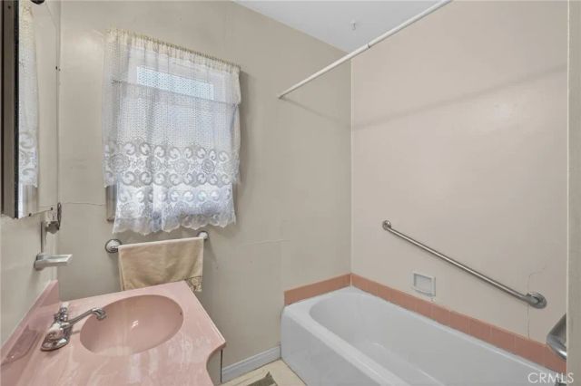 4904 W 121 st, Hawthorne, CA 90250