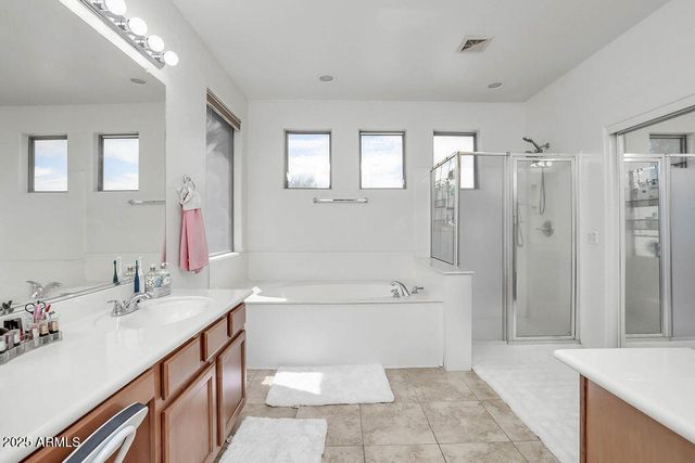 22087 N LAKESIDE Drive, Maricopa, AZ 85138