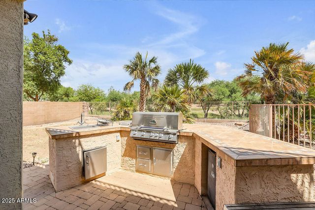 22087 N LAKESIDE Drive, Maricopa, AZ 85138