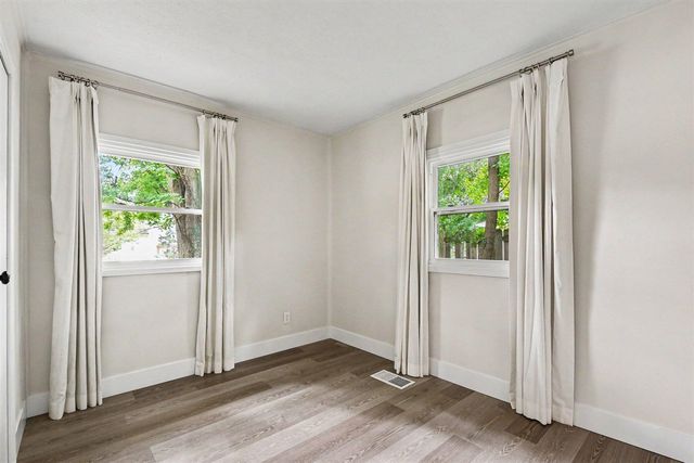 3045 Hall Street, Grand Rapids, MI 49506