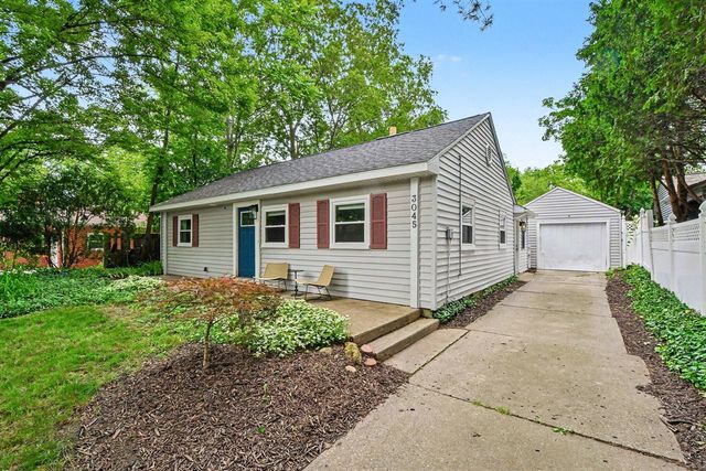 3045 Hall Street, Grand Rapids, MI 49506