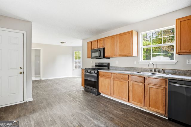 2246 Exchange Place SE, Conyers, GA 30013