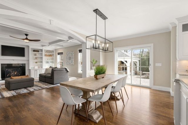 11 Briarwood Dr, Westwood, MA 02090