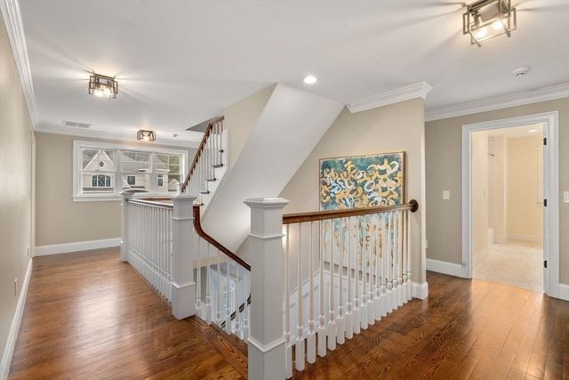 11 Briarwood Dr, Westwood, MA 02090