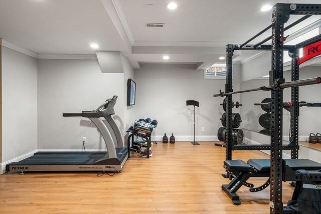 11 Briarwood Dr, Westwood, MA 02090