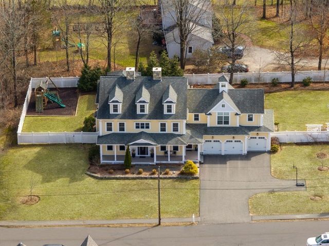 11 Briarwood Dr, Westwood, MA 02090