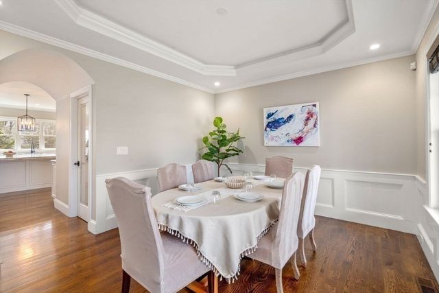 11 Briarwood Dr, Westwood, MA 02090