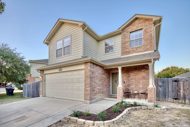 10231 Roseangel Ln, Helotes, TX 78023
