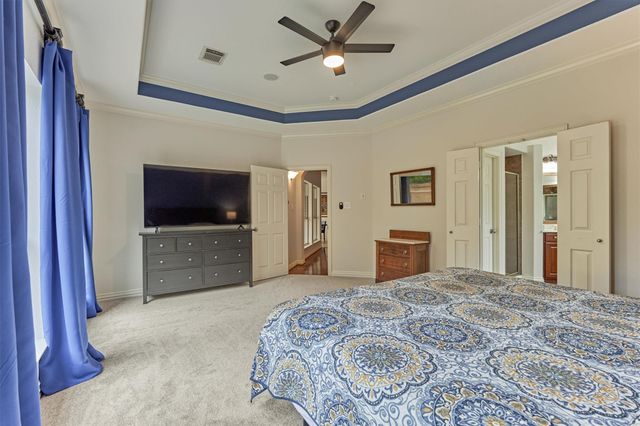 11 N French Oaks Circle, The Woodlands, TX 77382