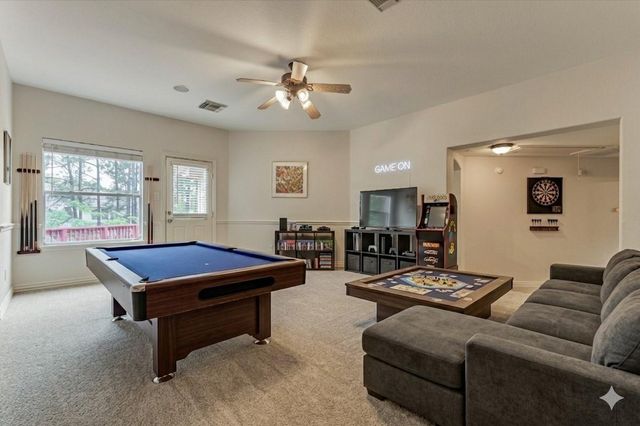 11 N French Oaks Circle, The Woodlands, TX 77382