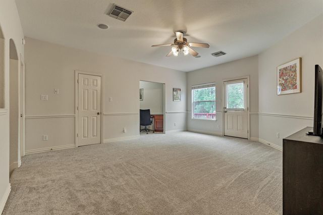 11 N French Oaks Circle, The Woodlands, TX 77382