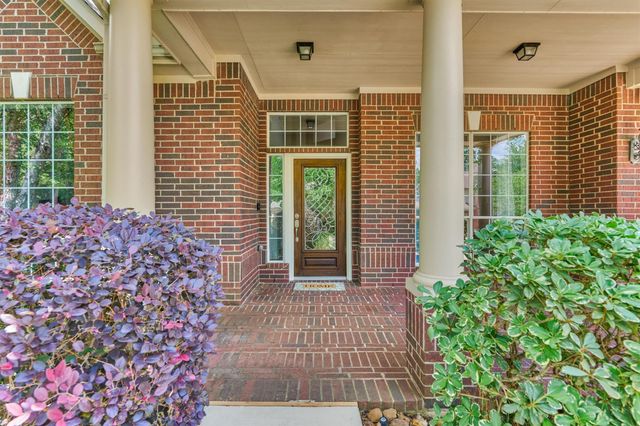 11 N French Oaks Circle, The Woodlands, TX 77382