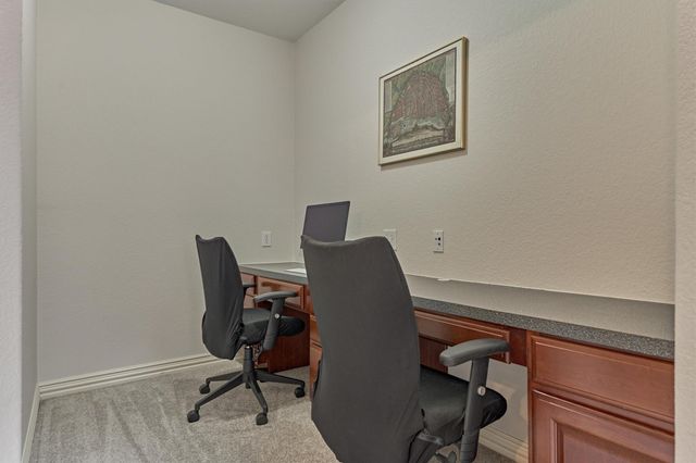 11 N French Oaks Circle, The Woodlands, TX 77382