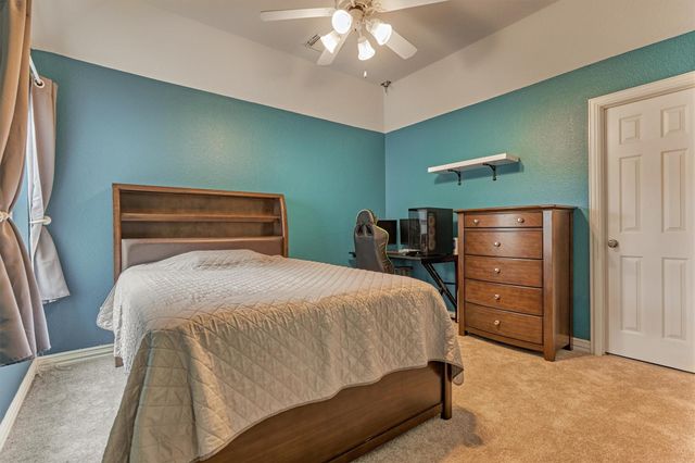 11 N French Oaks Circle, The Woodlands, TX 77382
