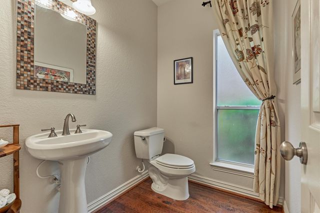 11 N French Oaks Circle, The Woodlands, TX 77382