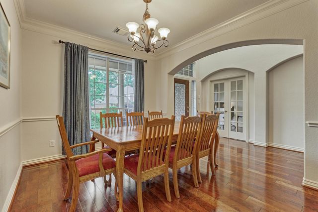 11 N French Oaks Circle, The Woodlands, TX 77382