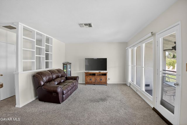 9024 Woodale Avenue, Arleta, CA 91331