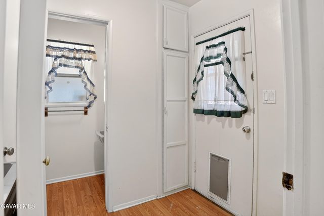 9024 Woodale Avenue, Arleta, CA 91331