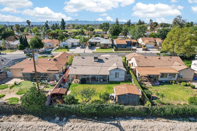 9024 Woodale Avenue, Arleta, CA 91331