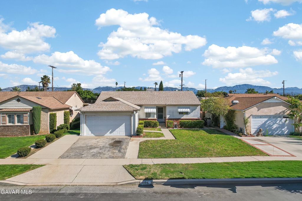 9024 Woodale Avenue, Arleta, CA 91331