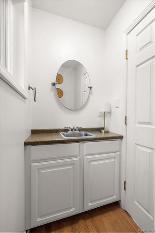 7710 Richardson Road, West Bloomfield, MI 48323