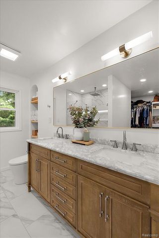7710 Richardson Road, West Bloomfield, MI 48323
