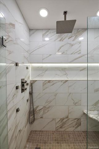 7710 Richardson Road, West Bloomfield, MI 48323