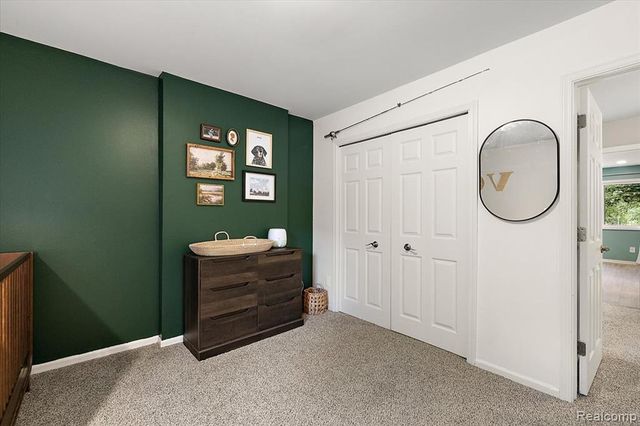 7710 Richardson Road, West Bloomfield, MI 48323