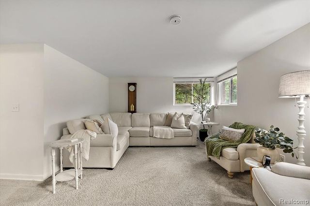7710 Richardson Road, West Bloomfield, MI 48323