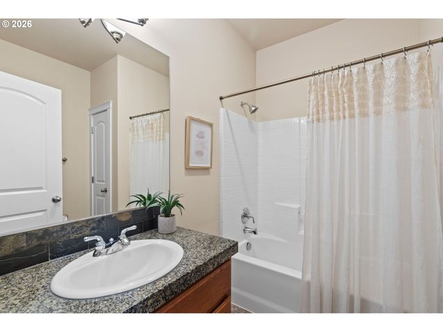 104 Nw 104TH Cir, Vancouver, WA 98685