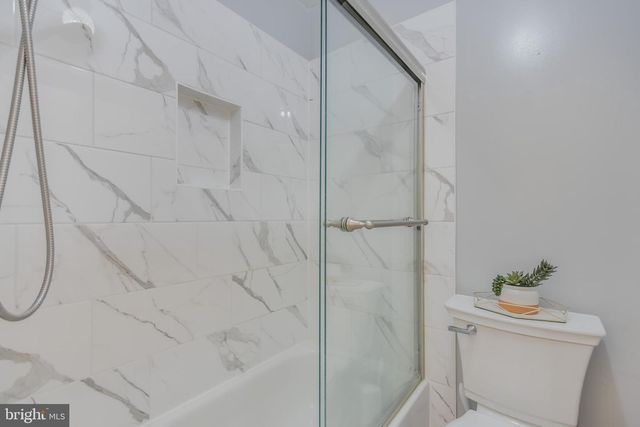 4871 NASH DR, Fairfax, VA 22032