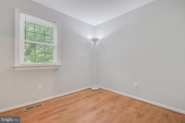 4871 NASH DR, Fairfax, VA 22032