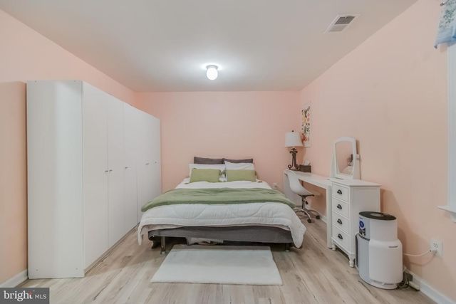 4871 NASH DR, Fairfax, VA 22032