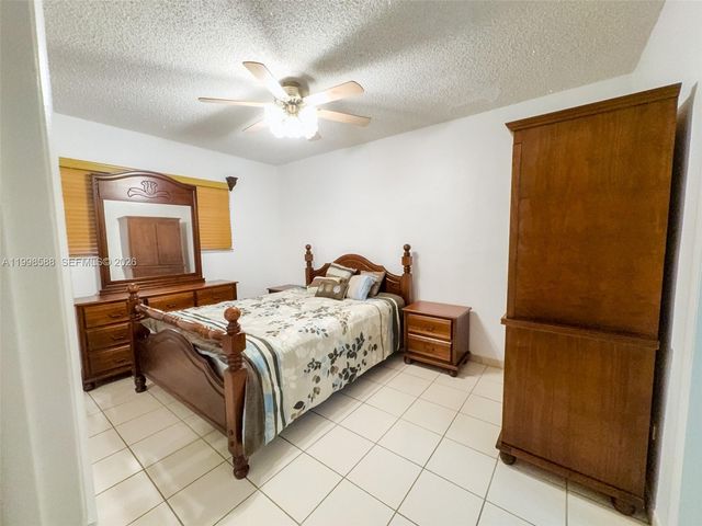 3420 SW 104th Ave ., Miami, FL 33165