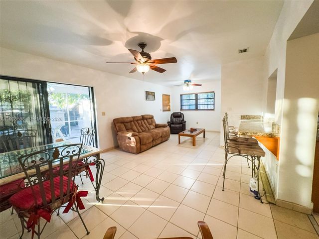 3420 SW 104th Ave ., Miami, FL 33165