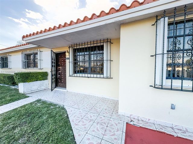 3420 SW 104th Ave ., Miami, FL 33165