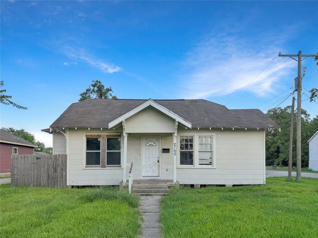 2100 Angelina Street, Beaumont, TX 77701