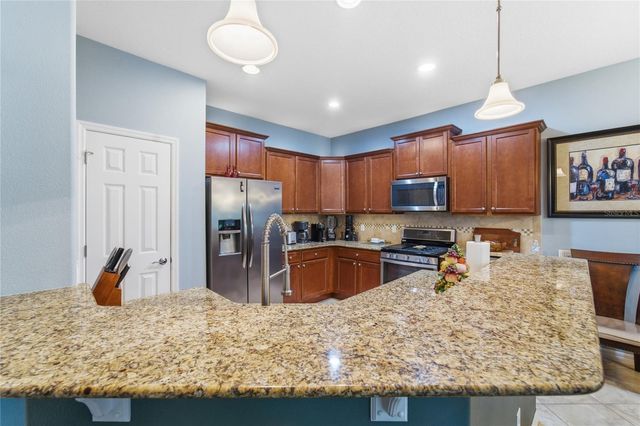 212 GRANADA LANE, Davenport, FL 33837