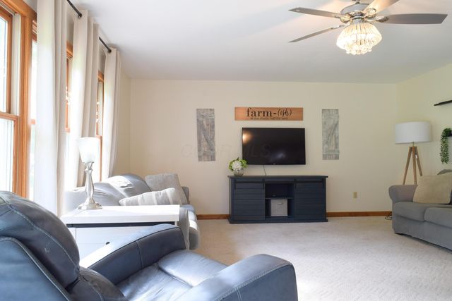 8801 Somerset Road, Thornville, OH 43076