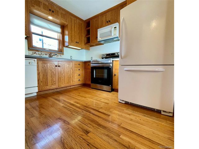 1233 Cook St, Denver, CO 80206