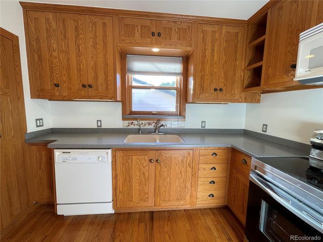 1233 Cook St, Denver, CO 80206