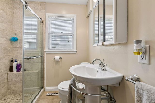 2908 Hampshire Avenue S, Saint Louis Park, MN 55426