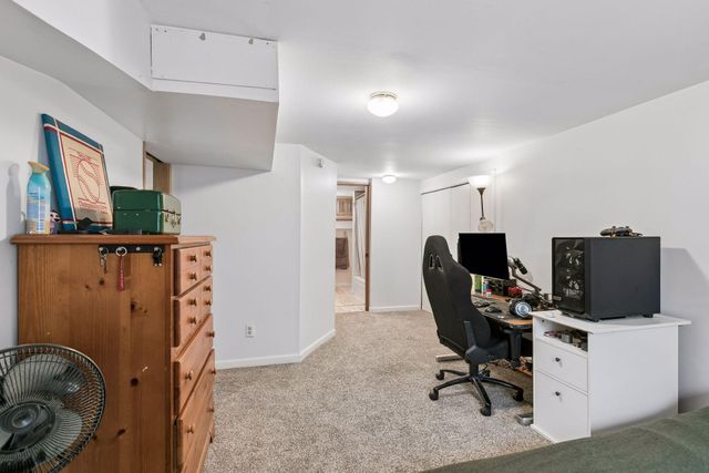 2908 Hampshire Avenue S, Saint Louis Park, MN 55426