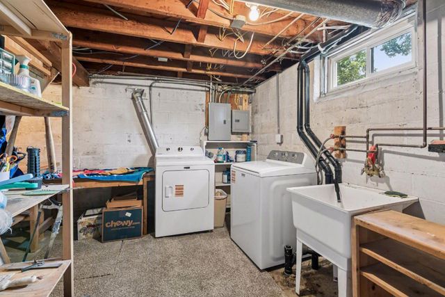 2908 Hampshire Avenue S, Saint Louis Park, MN 55426