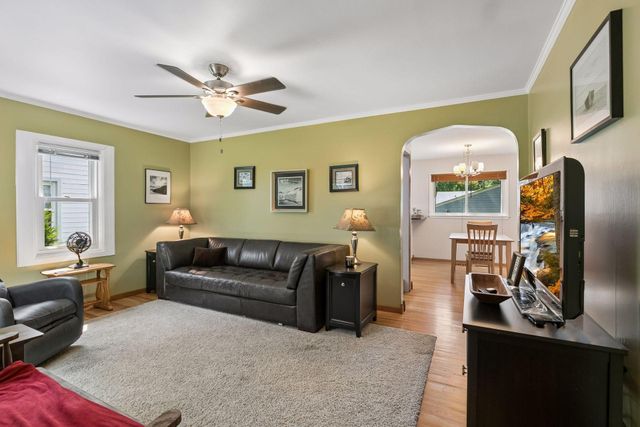 2908 Hampshire Avenue S, Saint Louis Park, MN 55426