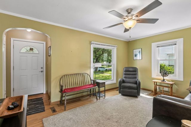 2908 Hampshire Avenue S, Saint Louis Park, MN 55426