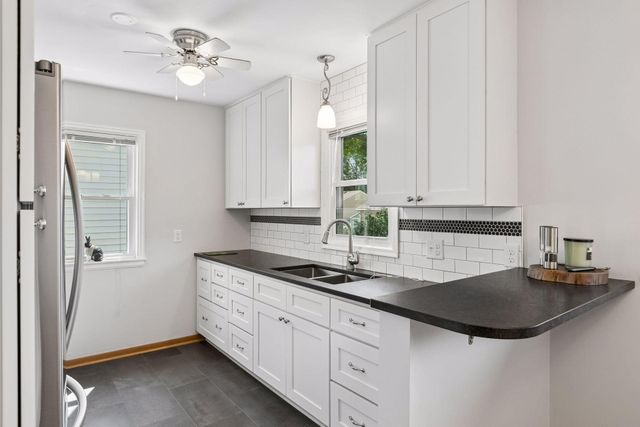 2908 Hampshire Avenue S, Saint Louis Park, MN 55426