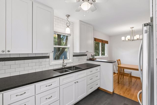 2908 Hampshire Avenue S, Saint Louis Park, MN 55426