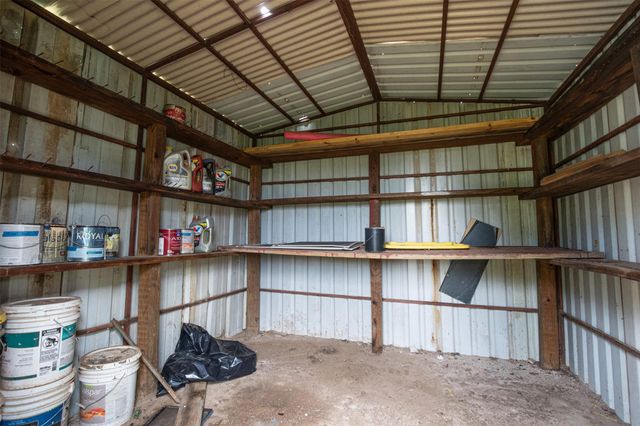 121 W Stonecastle DR, Granite Shoals, TX 78654